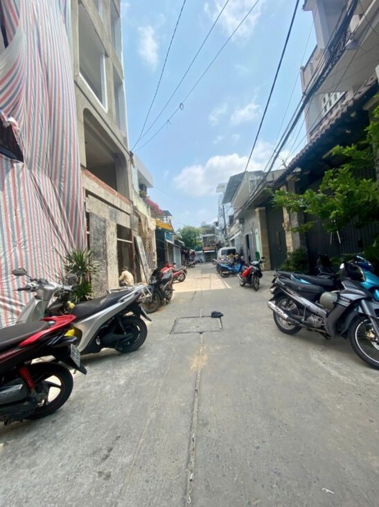 Bán nhà 85m2, Hẻm xe hơi 6m Đường Lê Thúc Hoạch, Quận Tân Phú