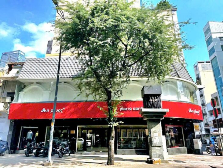 BÁN KS 10 TẦNG NGAY CỬA BẮC CHỢ BẾN THÀNH – VỊ TRÍ VÀNG TÂM Q1, HĐT: 12500 đô, giá 140 tỷ