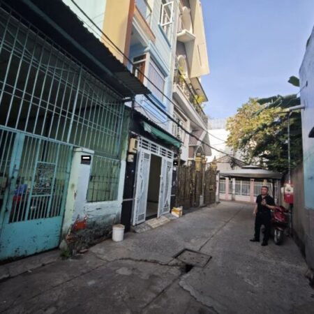 Bán nhà 75m2 – Hẻm thông xe hơi Đường Nguyễn Sơn, Quận Tân Phú Bán nhà 75m2 – Hẻm thông xe hơi Đường Nguyễn Sơn, Quận Tân Phú