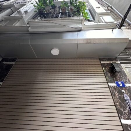 Bán nhà Việt Hưng- 40m2-5 tầng – oto sát nhà – nhỉnh 6 tỷ ( Thương lượng)