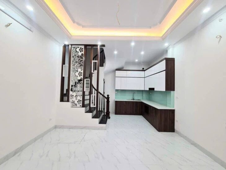 NHỈNH 4 TỶ SỞ HỮU NHÀ LĨNH NAM, 40M, VÀO Ở NGAY