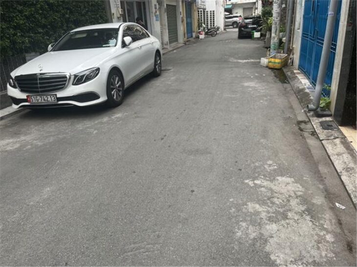 Bán CHDV HXT Hồng Hà, Tân Bình, 9 phòng, 5 tầng, 94m2 giá 25 tỷ TL