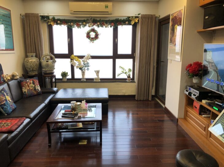 Bán chung cư mặt phố Trung kính 82m2, lô góc, tầng 10, giá 6,2 tỷ