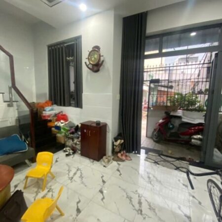 Bán nhà 74m2, 4PN, 3WC, Nguyễn Duy Trinh, Q.2, 6.15 tỷ, sổ hồng Bán nhà 74m2, 4PN, 3WC, Nguyễn Duy Trinh, Q.2, 6.15 tỷ, sổ hồng