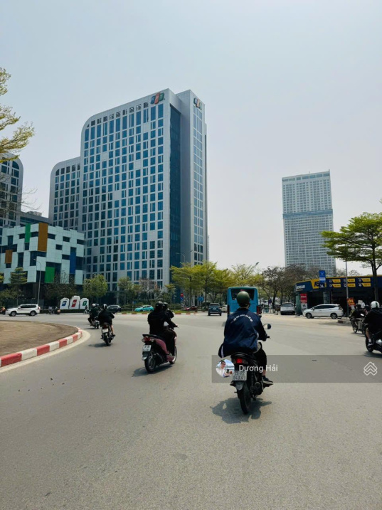 Bán nhà Phố Duy Tân – Cầu Giấy – 65m2 * 8 tầng Thang máy Hai thoáng Vỉa hè rộng KD VP