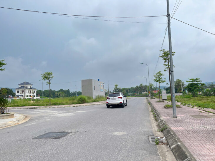Cần bán gấp đất ngay TT thị xã Nghi Sơn, Thanh Hóa, DT 108m2 đường 15.5m giá chỉ 1 Tỷ.