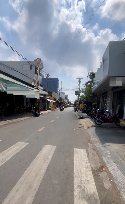 BT21- ???? BIỆT THỰ 2 MẶT TIỀN ĐẲNG CẤP DOANH NHÂN – NỘI THẤT GỖ ĐỎ – THANG MÁY & HỒ BƠI NƯỚC BIỂN –