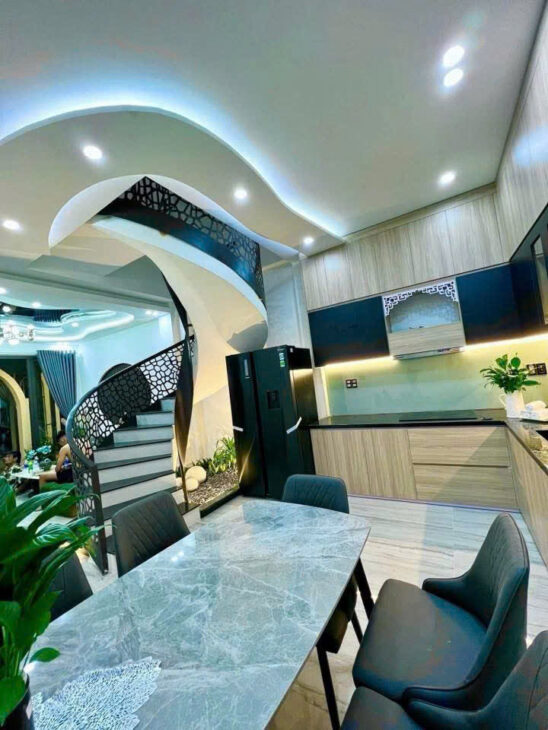 ???? “NHÀ 3 TẦNG ĐIỆN BIÊN PHỦ – THIẾT KẾ “CHILL” ĐỘC ĐÁO, NỘI THẤT CAO CẤP, CHỈ 4.7 TỶ!” ????