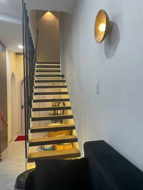 Bán nhà 56m², 2 tầng, 3PN, 3WC, Q.9, 4.69 tỷ, sổ hồng
