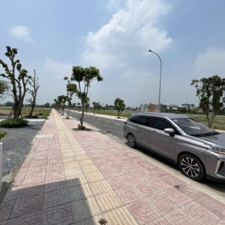 ĐẤT NỀN TRUNG TÂM ĐỨC HOÀ – Chỉ từ 50 triệu giữ chỗ – vay 0% lãi suất trong 24 tháng