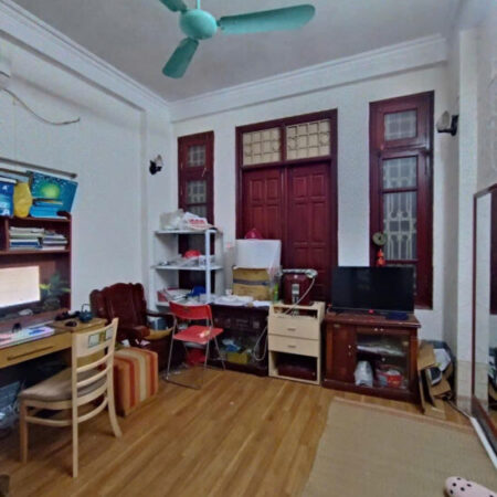 BÁN NHÀ KIM GIANG – GẦN PHỐ – Diện tích 38m2 4 tầng mặt tiền 3.7m Giá 7.9 tỷ