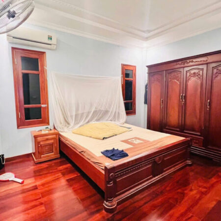 PL NGHĨA ĐÔ – OTO TRÁNH GARA OTO – 2 THOÁNG DT 56m2 5 tầng MT 4.4m Giá 27.6 tỷ