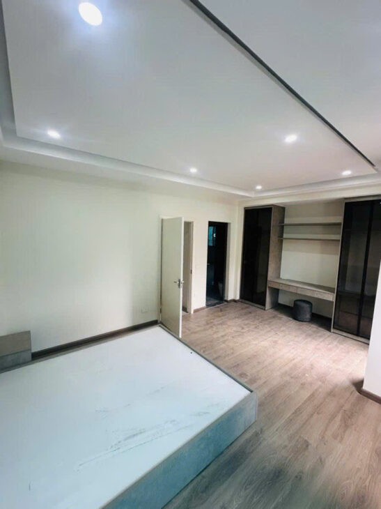 NHÀ ĐẸP QUAN NHÂN – LÔ GÓC 2 THOÁNG DT 31m2 5 tầng mặt tiền 5.2m Giá 7.3 tỷ