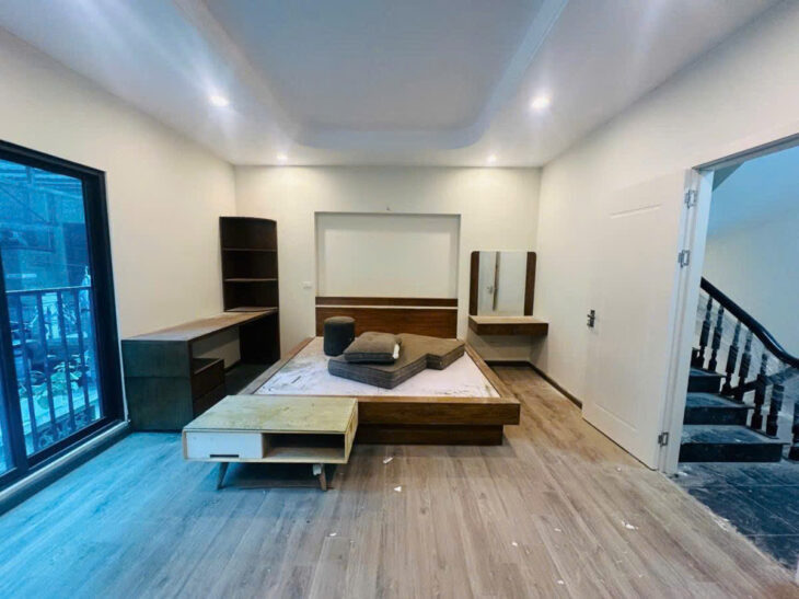 NHÀ ĐẸP QUAN NHÂN – LÔ GÓC 2 THOÁNG DT 31m2 5 tầng mặt tiền 5.2m Giá 7.3 tỷ