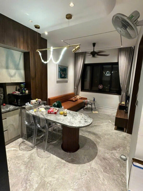 NGÕ CHỢ KHÂM THIÊN – NGÕ THÔNG – NHÀ ĐẸP DT 42m2 5 tầng MT 5.2m Giá 13.9 tỷ