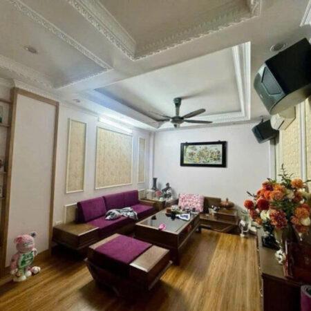 LÔ GÓC YÊN HOÀ – GẦN PHỐ DT 30m2 5 tầng mặt tiền 4m Giá 6.95 tỷ