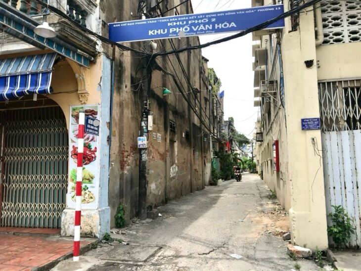 KẸT TIỀN BÁN GẤP, HXH CÁCH NHÀ 5M, [P13Q8] BÌNH ĐÔNG 40M2(4 X 12M) 2T, 2PN, CHỈ CÒN 2.7 TỶ