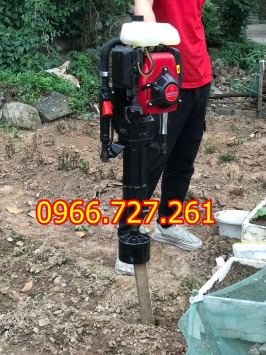 Máy Đóng Cọc 4 Thì Kawasaki KW680 – Đóng Cọc Tiêu, Cọc Tre Hiệu Quả