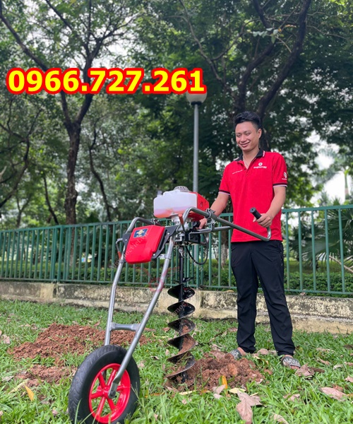 Máy khoan đất đẩy tay có bánh xe – Khoan lỗ trồng cây nhanh, nhẹ sức