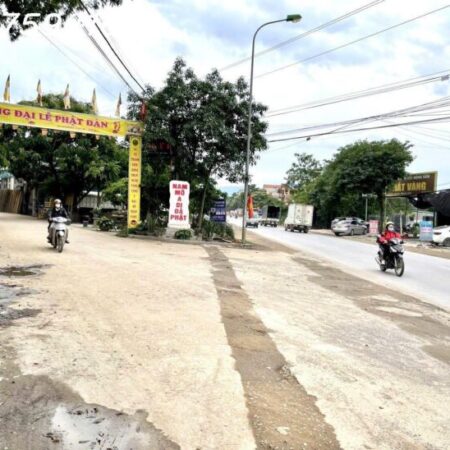 HOT em cần bán mảnh này 73,7m đất ngay Ql6 đi vào tại Thanh Bình , chương mỹ liên hệ em :