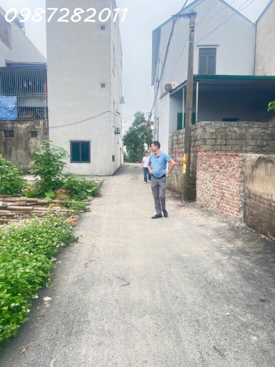 em có mảnh đất đệp trong trung tâm Nhỉnh 2 tỷ e bán mảnh đất trung tâm TT chúc sơn , chương mỹ