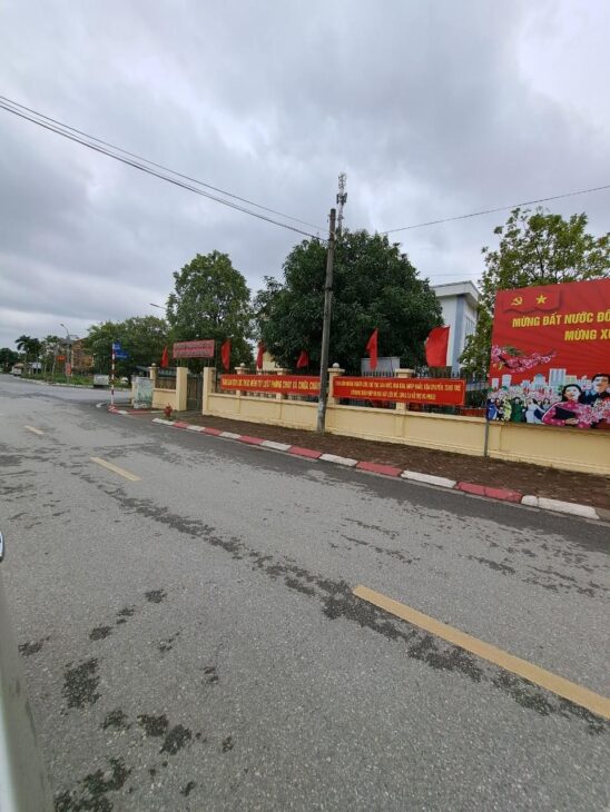BÁN ĐẤT BÁT KHỐI 22tỷ 126m MẶT TIỀN 6m,NGÕ Ô TÔ TRÁNH ĐỖ,VỈA HÈ,LONG BIÊN
