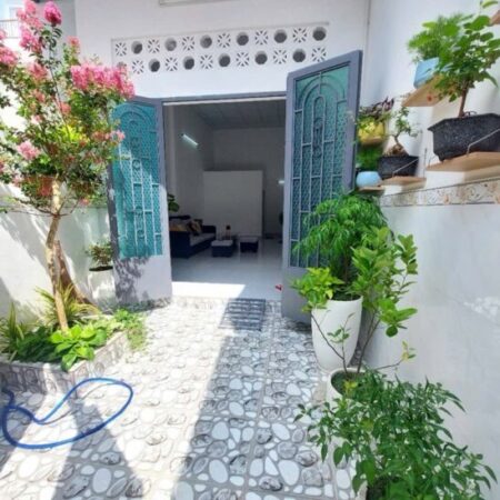 BÁN NHÀ SÂN TRƯỚC RỘNG,THOÁNG SÁNG, ĐẸP LỘNG LẪY- KINH DƯƠNG VƯƠNG- 116M2-5,65 TỶ