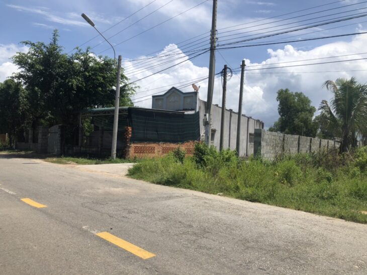 Bán 60m x 60m đất 3 mặt tiền Lê Minh Công – TX LaGi 1380m2 thổ cư View Biển