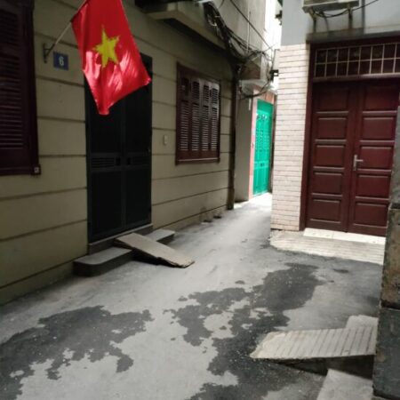 Bán gấp giá rẻ Mai Hương 20m, 4 tầng, mặt tiền 3m, 3 tỷ Hai Bà Trưng. Bán gấp giá rẻ Mai Hương 20m, 4 tầng, mặt tiền 3m, 3 tỷ Hai Bà Trưng.
