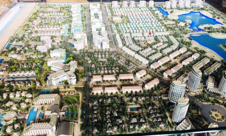 Bán đất lô đất khách sạn Bãi Trường 2300m2 lô góc hai mặt tiền view biển lh 0939439474