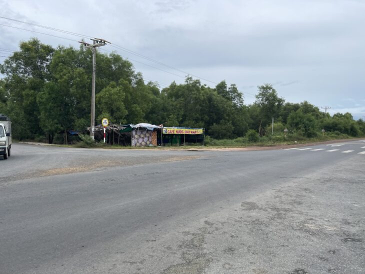 Bán hơn 1 hecta lô Góc mặt tiền Hùng Vương – TX LaGi giá ngộp 6.8tr/m2 view Biển