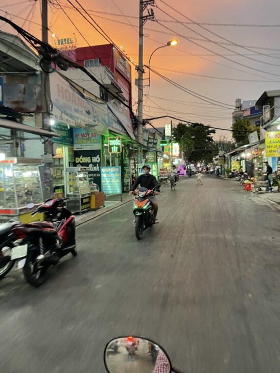 Bán nhà mặt tiền 9,3x25m giá 13,9 tỷ Đường Hiệp Thành 6