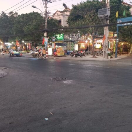 Bán nhà mặt tiền kinh doanh 18x35m giá 55 tỷ Đường Đông Bắc Bán nhà mặt tiền kinh doanh 18x35m giá 55 tỷ Đường Đông Bắc