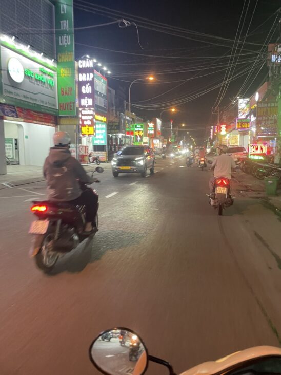 Bán nhà mặt tiền 8,2x35m giá 23,9 tỷ Đường Nguyễn Ảnh Thủ