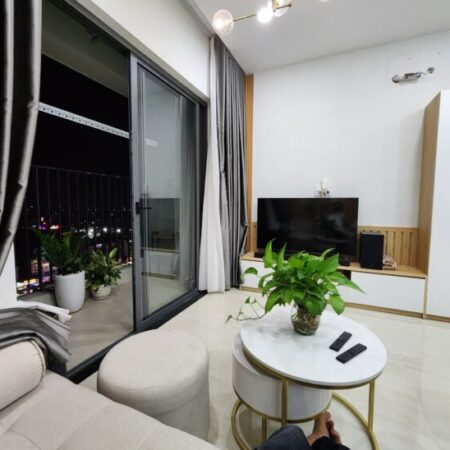 Chính chủ bán gấp căn hộ 2PN2WC full nội thất- chung cư BCons Garden