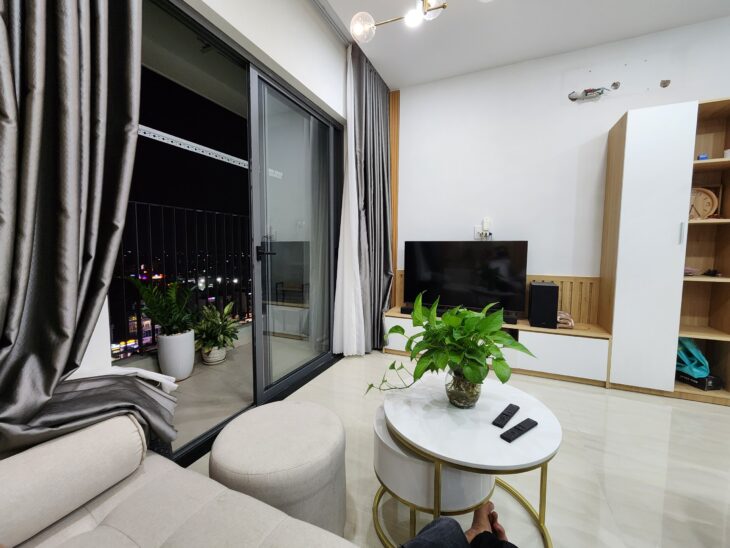 Chính chủ bán gấp căn hộ 2PN2WC full nội thất- chung cư BCons Garden