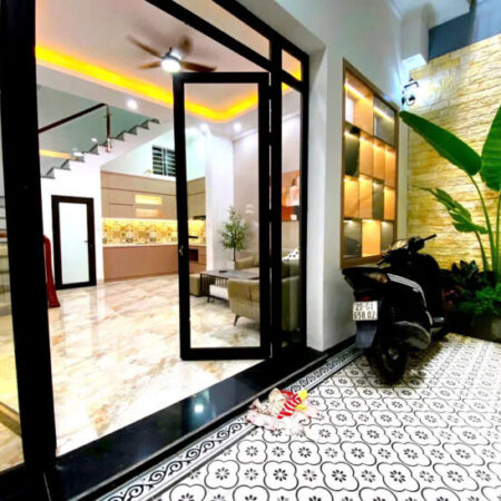 SIÊU PHẨM ĐỘI CẤN, BA ĐÌNH 43M2 5T -MT3,3M CHỈ 7.9 TỶ– 3 MẶT THOÁNG – LÔ GÓC