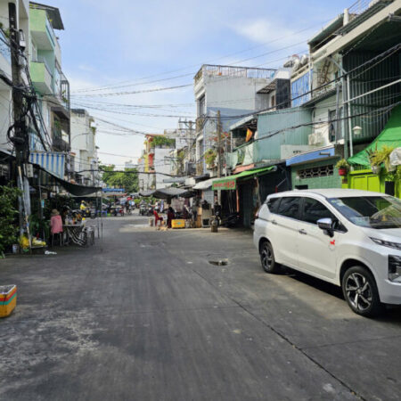 MẶT TIỀN ĐƯỜNG Q4 CĂN GÓC 3 TẤM NHÀ MỚI CHỈ 3 TỶ