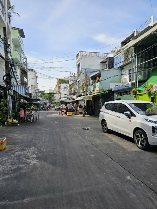 MẶT TIỀN ĐƯỜNG Q4 CĂN GÓC 3 TẤM NHÀ MỚI CHỈ 3 TỶ
