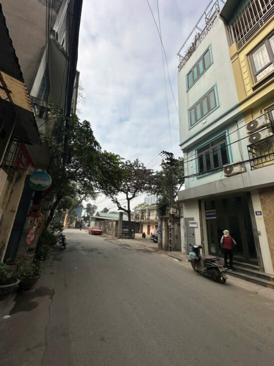 Hiếm – Bán nhà Nguyễn Sơn- Dân Xây – 2 thoáng – Ô tô – 60m2 – 5 tầng -5 ngủ – nhỉnh 8 tỷ