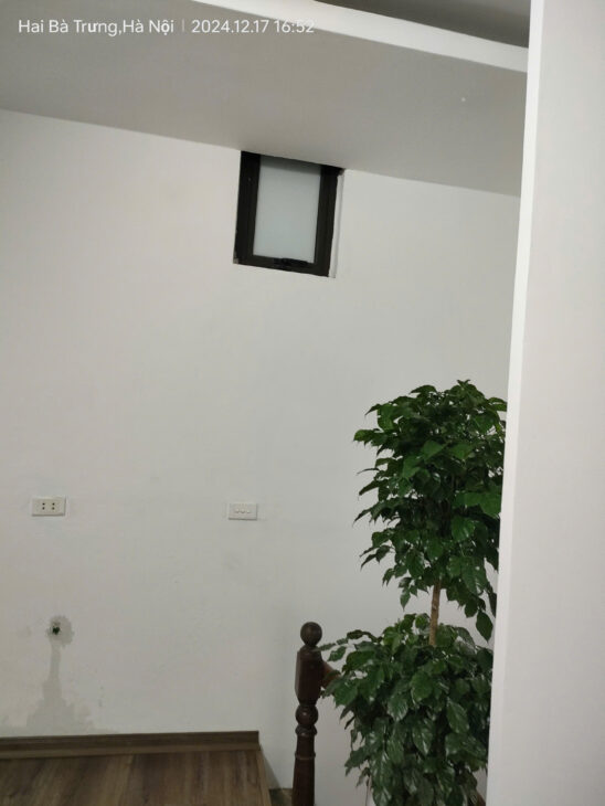 Cho thuê nguyên căn ngõ Tân Lạc – Đại La 15m, 5 tầng, mặt tiền 3.5m, 5 tr/th Hai Bà Trưng.