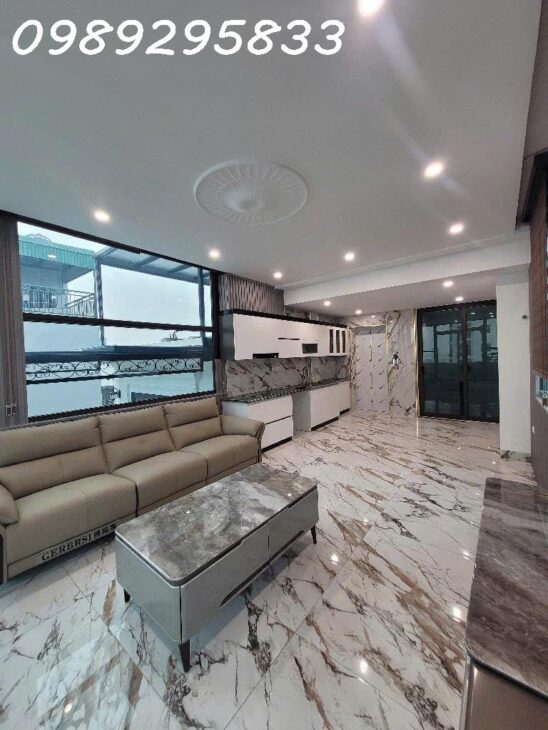 BÁN NHÀ PHÚC LỢI – DÒNG TIỀN TỐT – NHÀ DÂN XÂY KIÊN CỐ – VỊ TRÍ TRUNG TÂM – OTO VÀO NHÀ