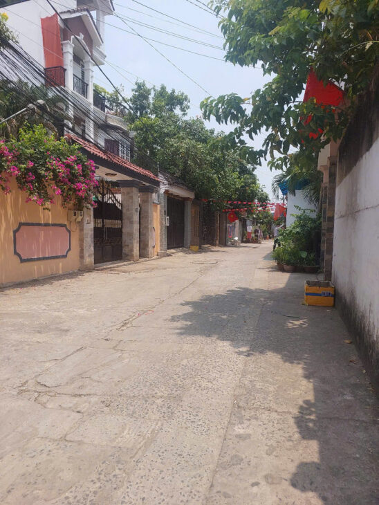Hẻm Nguyễn Duy Trinh, cạnh Homyland,diên tích siêu đẹp 115m2 giá chỉ 7,9ty TL LH 0906227839 Mrs Vân