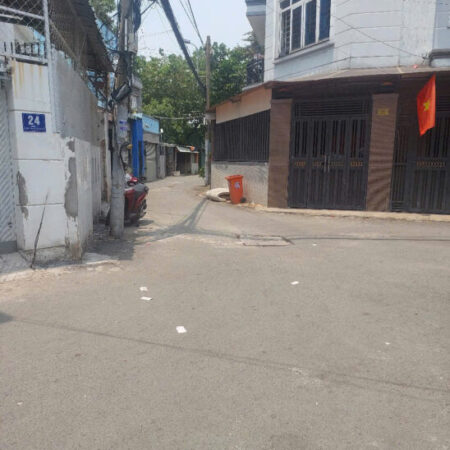 Bán đất 99m2 tặng nhà cấp 4 củ tiện xây mới, hẻm cách măt tiền 8m Nguyễn Duy Trinh,Bình Trưng