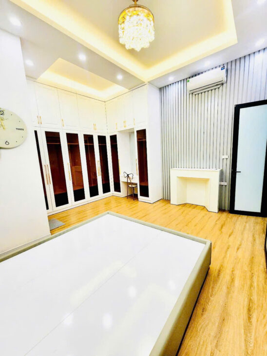 Siêu phẩm Đăng Tiến Đông, nhà đẹp ngất ngây, mang hơi thở cửa giới thượng lưu, vị trí đắc địa, nở