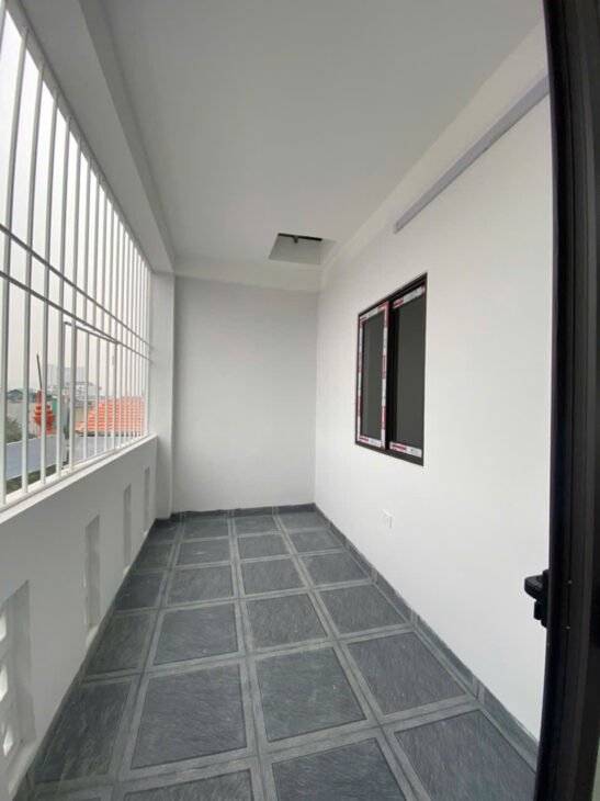 Giảm giá! Nhà xây 5 tầng 30m2, tại Vân Canh, cách 2 nhà ra đường ô tô tránh, giá 5.25 tỷ