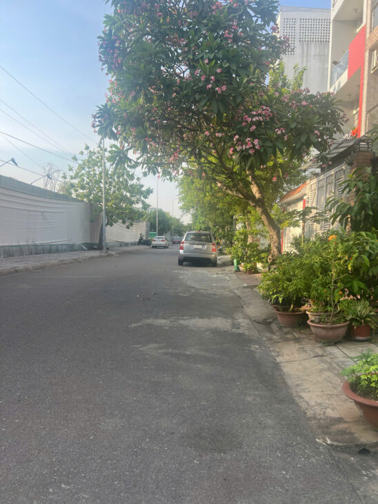 KẾ BÊN PHÚ MỸ HƯNG- P. TÂN PHONG, QUẬN 7 – CHỈ NHỈN HƠN 13 TỎI LH TÂM NHÀ ĐẸP 0849.131.413