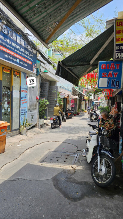 HẺM XE HƠI HUỲNH TẤN PHÁT Q7 NGANG 5 DÀI 22 M CÓ 70 TRIỆU M2