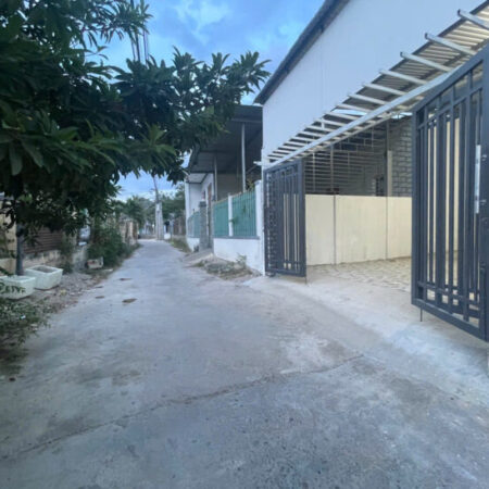 Bán nhà 177m2 cách biển 200 mét, đường ô tô thôn Tân An Ninh Hải Ninh Thuận