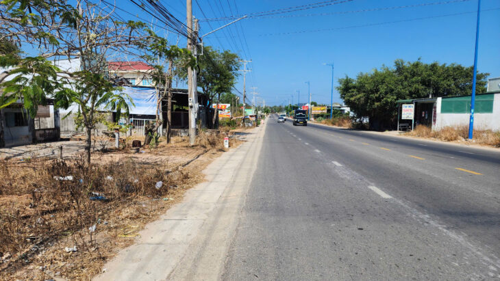 Bán 1000m2 đất Tân Bình, Thị xã LaGi chỉ 500 triệu sổ riêng đường 6m Bán 1000m2 đất Tân Bình, Thị xã LaGi chỉ 500 triệu sổ riêng đường 6m
